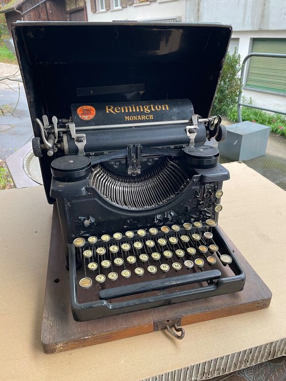 Monarch Schreibmaschine von Remington (Gebraucht) in Bretzwil für CHF ...