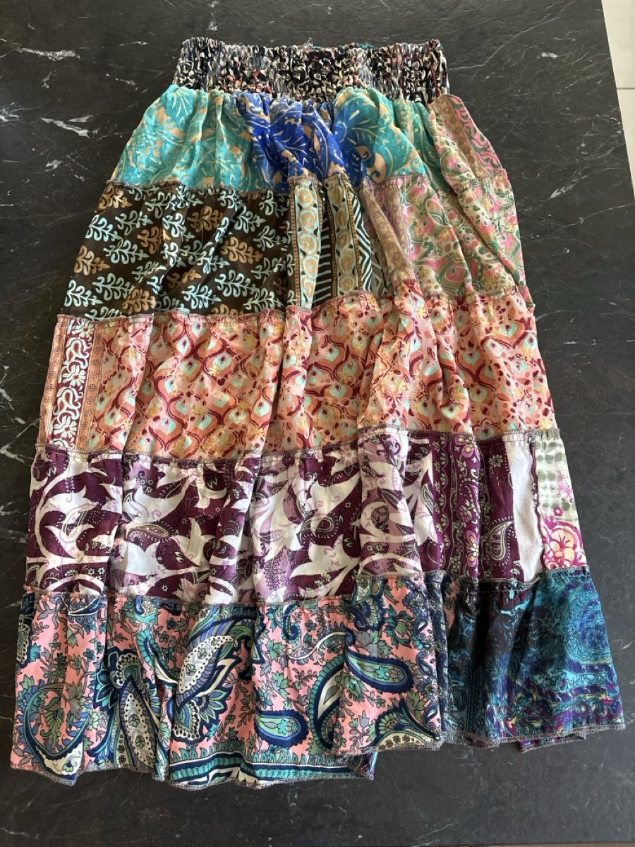 Gonne: Maxirock Patchwork Sari-Stoffreste mit Gummizug – Nuovo (secondo la descrizione) da Pfäffikon ZH venduto da Shona