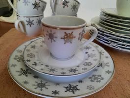 Kaffee-Geschirr weiss-Silber /18-teilig/6 Personen/ Neu !
