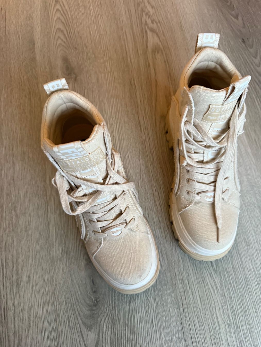 Buffalo Scarpe da donna: Buffalo High Top Sneaker Beige, Grösse 41, Canvas Style – Usato da Visp venduto da domigx 3