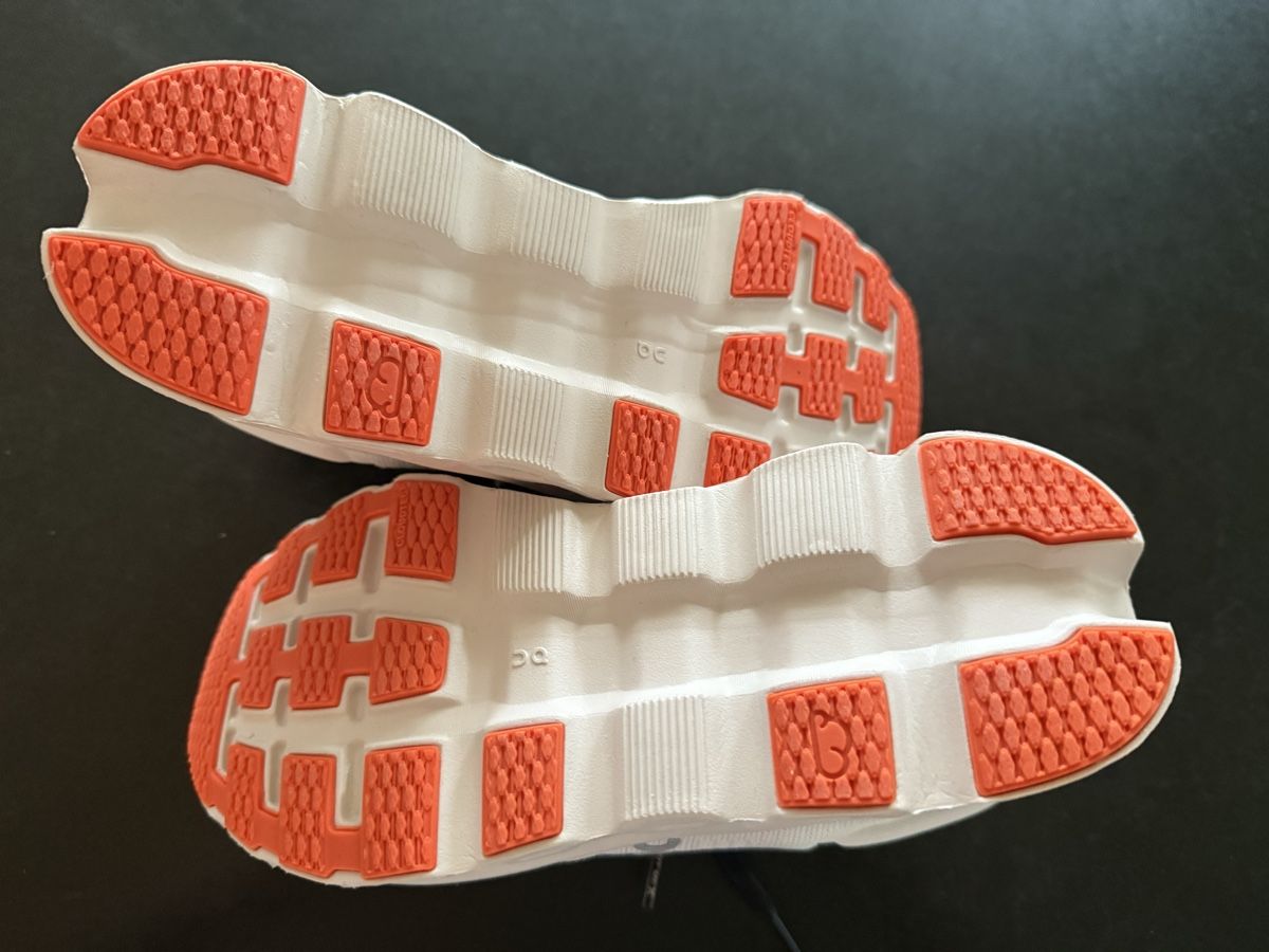 Scarpe da donna: On Cloudsratus 3 in weiss/ orange Grösse 37.5 – Nuovo (secondo la descrizione) da Muri AG venduto da Madoxx72 4
