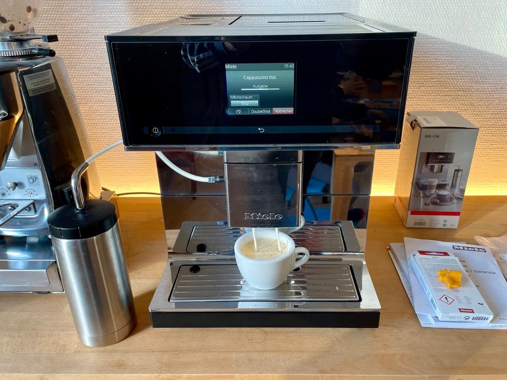 Miele CM 7500 Kaffeemaschine Vollautomat mit Milchschäumer (Gebraucht ...