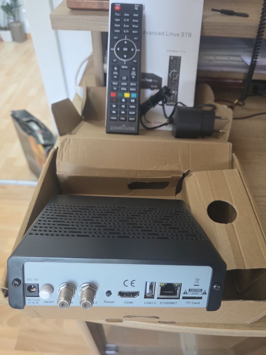 Récepteurs: satelite receiver – Neuf (Voir description) à Luzern par acoj14