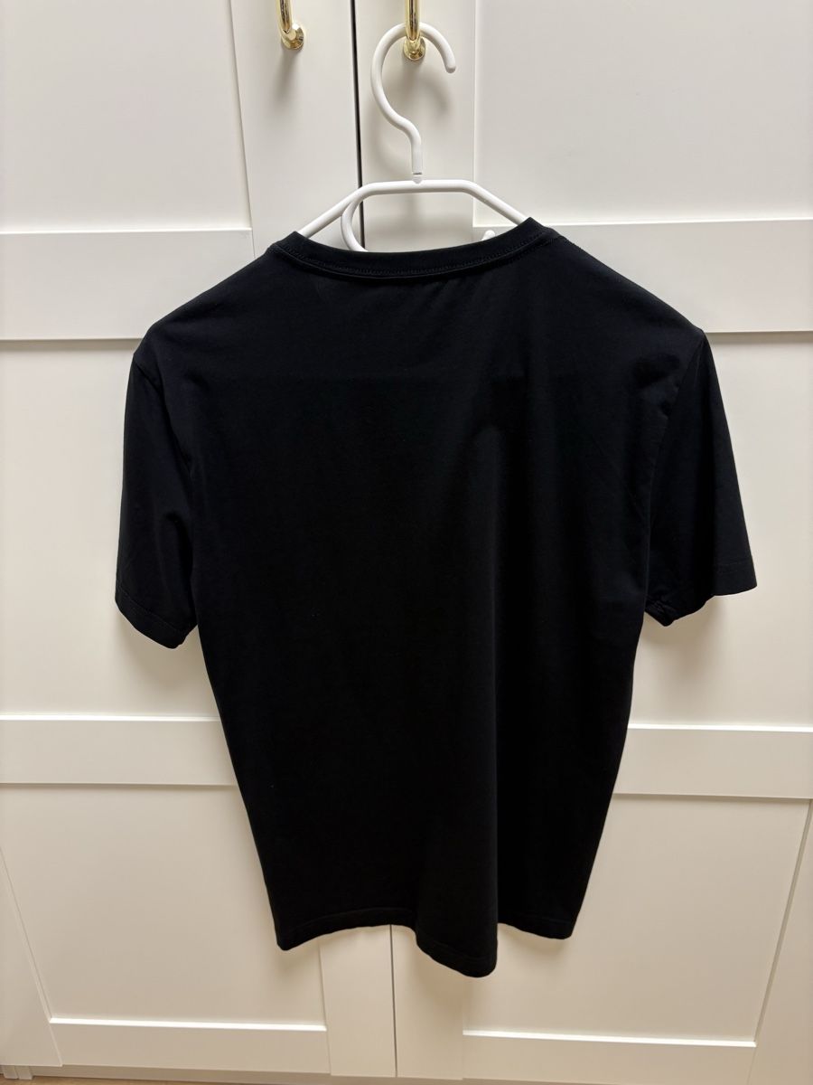 Armani T-shirt: Emporio Armani Tshirt – Nuovo (secondo la descrizione) da Lausen venduto da and_f9qn 1