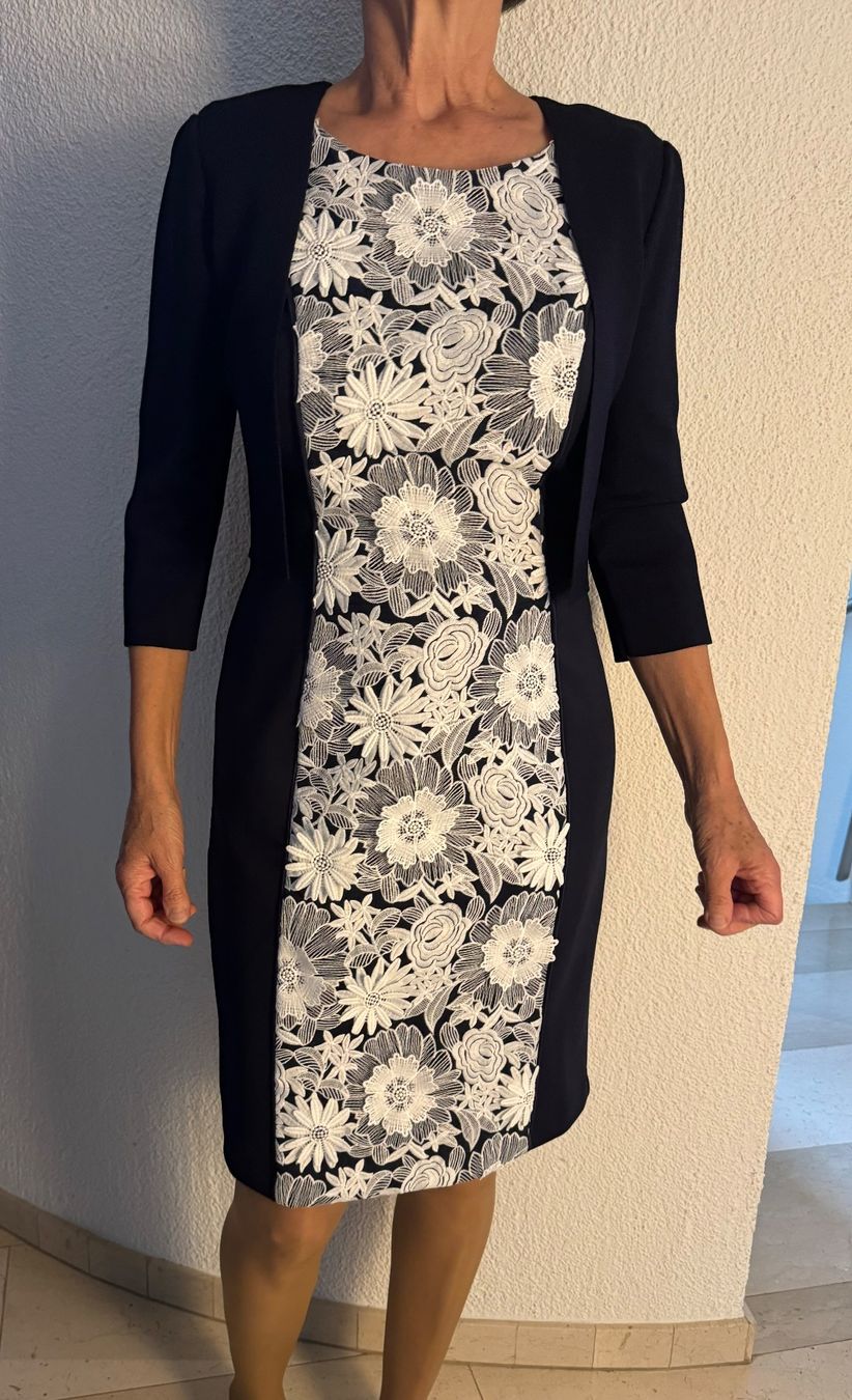 Phase Eight Robes: Kleid mit Spitzen und Strickjäckchen – D'occasion à Stein AG par heg_n29h 1