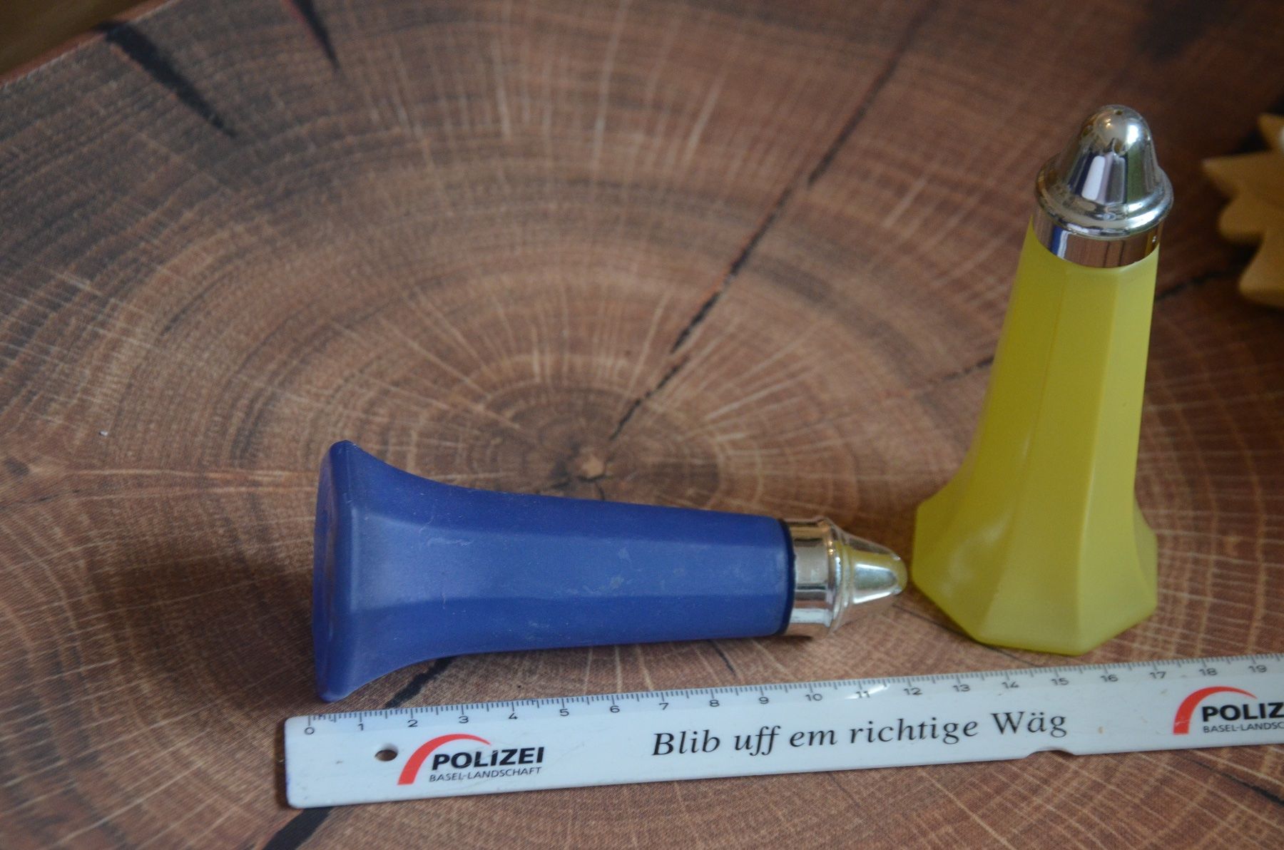 Behälter & Ähnliches: 2 RECIPIENT SALZ + PFEFFER – Gebraucht aus Chiasso von Dolly015 1