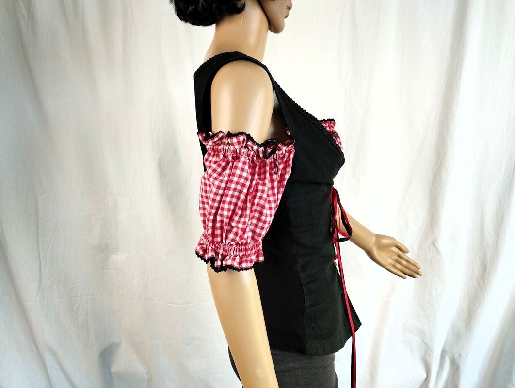 Top: STOCKERPOINT Dirndl Oberteil Grösse 42 – Usato da Schübelbach venduto da Restwert_Schubelbach 5