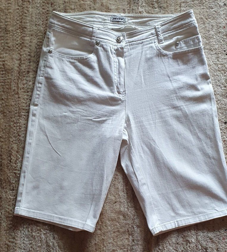 Pantaloni: Bermuda von Modeva, Grösse 38 – Usato da Unterentfelden venduto da LookoutMt