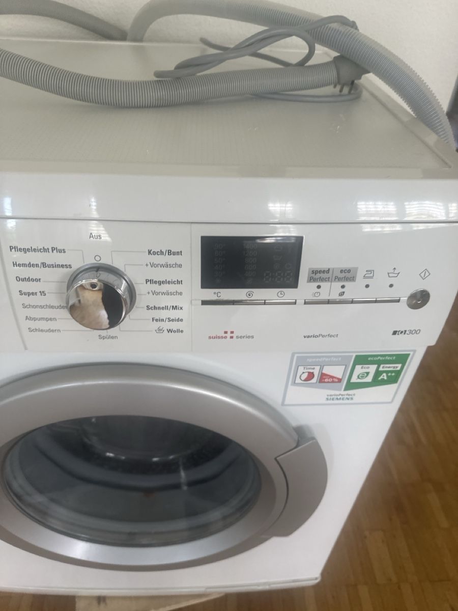 Siemens Lavatrici: Siemens Waschmaschine A+++ – Usato da Rapperswil SG venduto da kat_rw8q 1