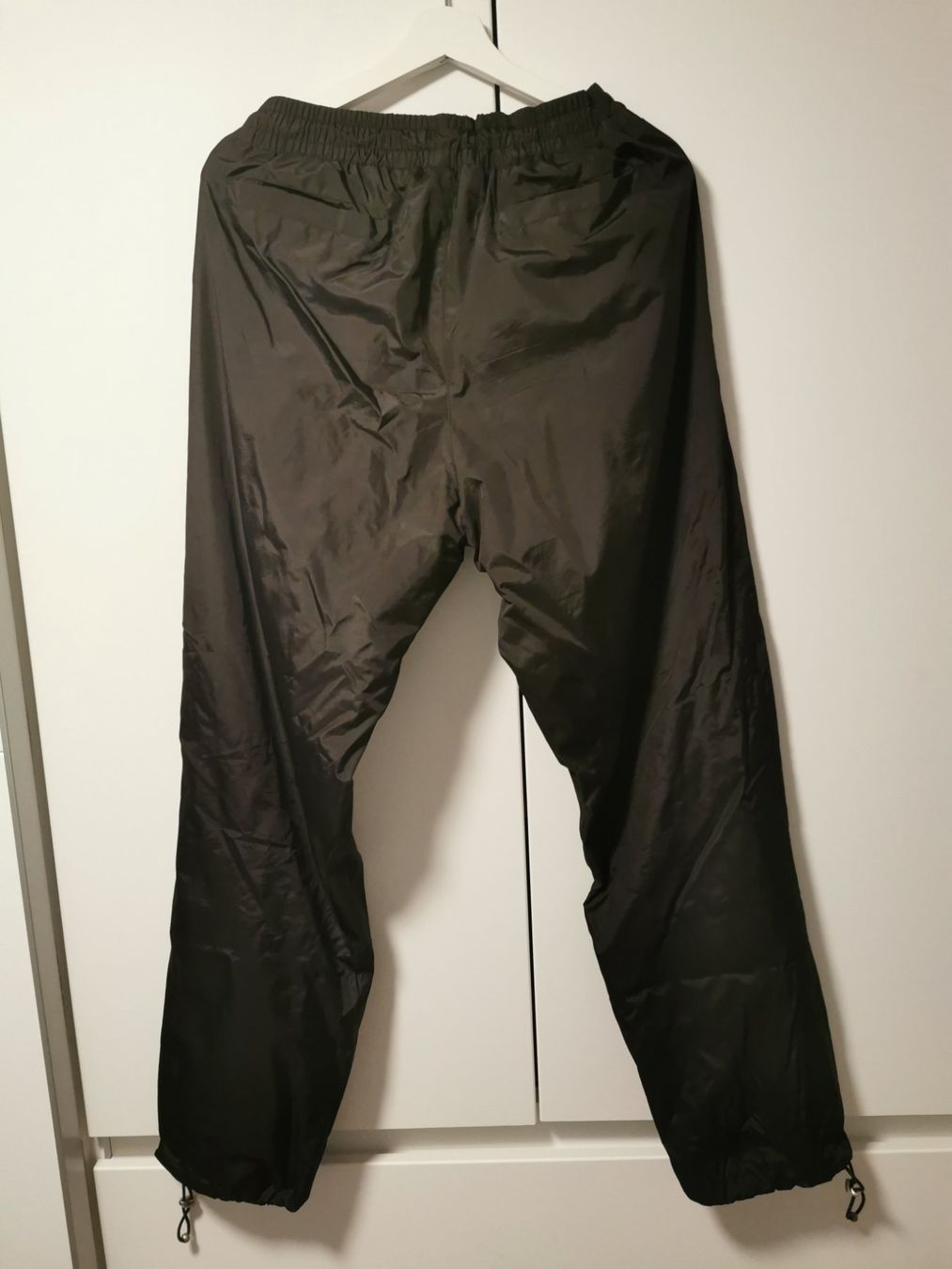 Pantaloni: Elevate Nylon Trackpants / Hosen M – Usato da St. Ursen venduto da nud_x7g8 1