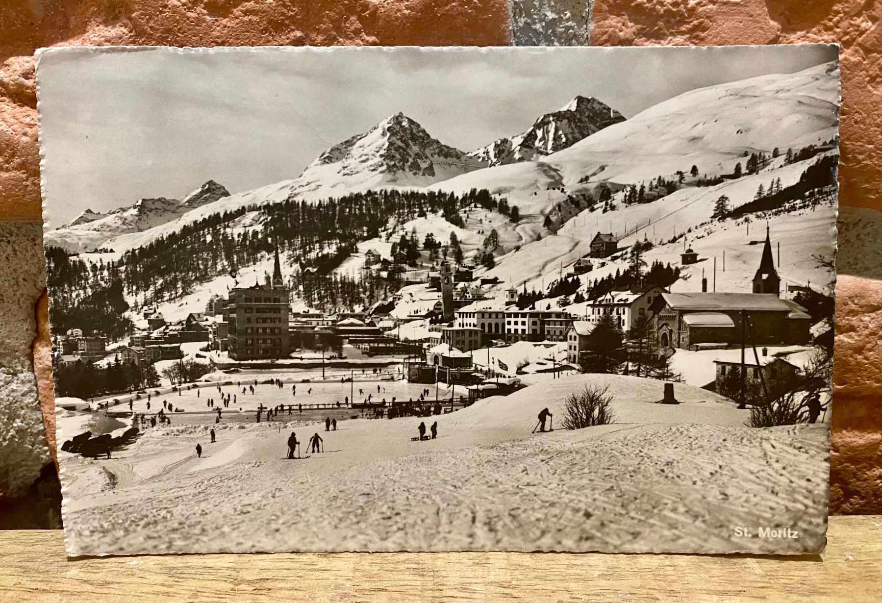 Cartoline postali: 1950 ST. MORITZ im Winter - Eisfeld - Belebt - Engadin – Usato da Root venduto da ENGLAND-TREASURES