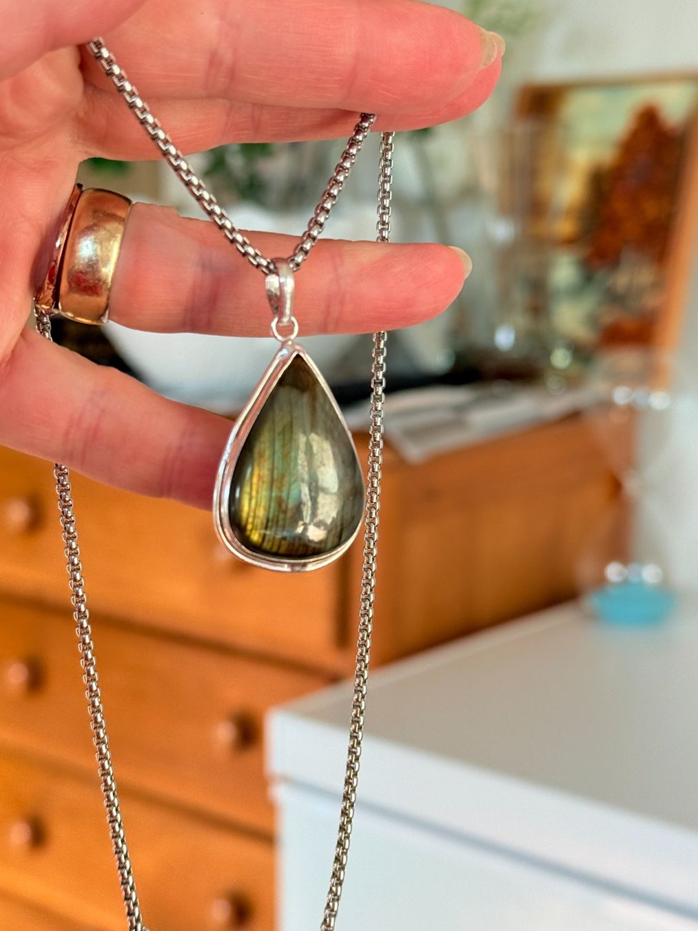 Catenine: Collier Labradorite naturelle – Nuovo e nell'imballaggio originale da Genève venduto da AGBERG 1