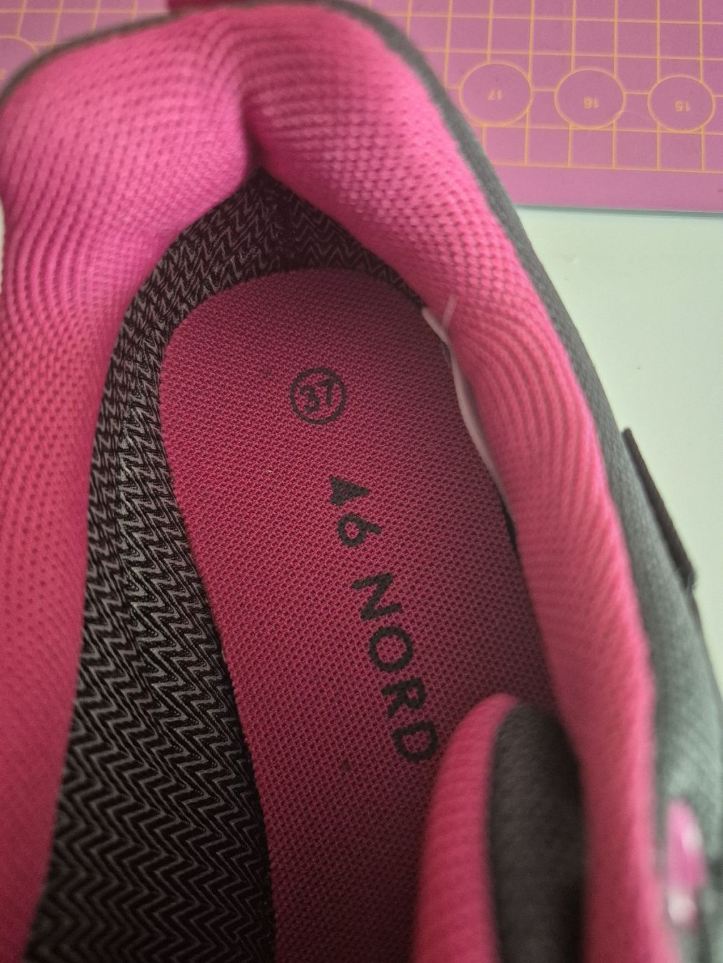 46 Nord Scarpe da donna: Wanderschuhe Damen 37 Neu! – Nuovo (secondo la descrizione) da Wynigen venduto da La_Talpa 5