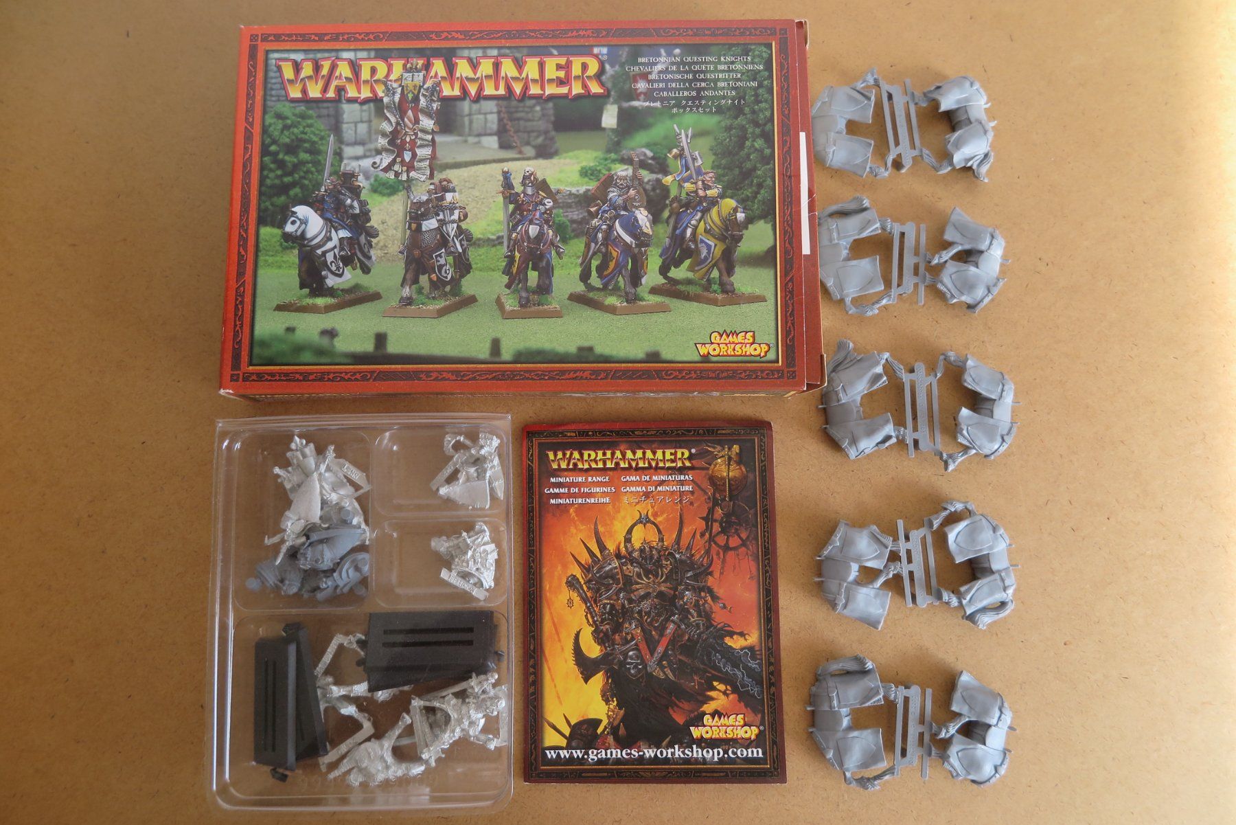 Kit di modellismo & Modellini statici: Warhammer - Bretonen - 5 Questritter - Metall - OOP – Usato da Biberstein venduto da Lou13lou 2