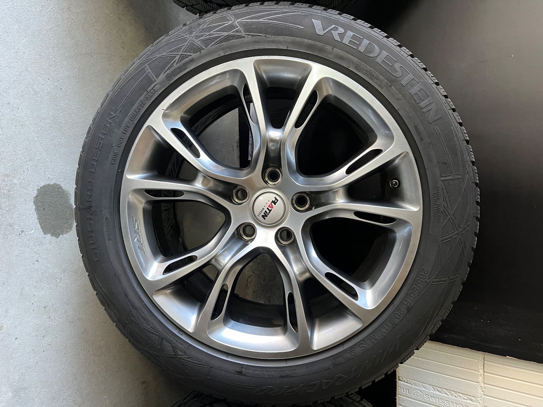 Jeep Pneumatici & Ruote complete: Winterräder zu Jeep SRT oder Trackhawk – Usato da Dänikon ZH venduto da hpv_w8qw