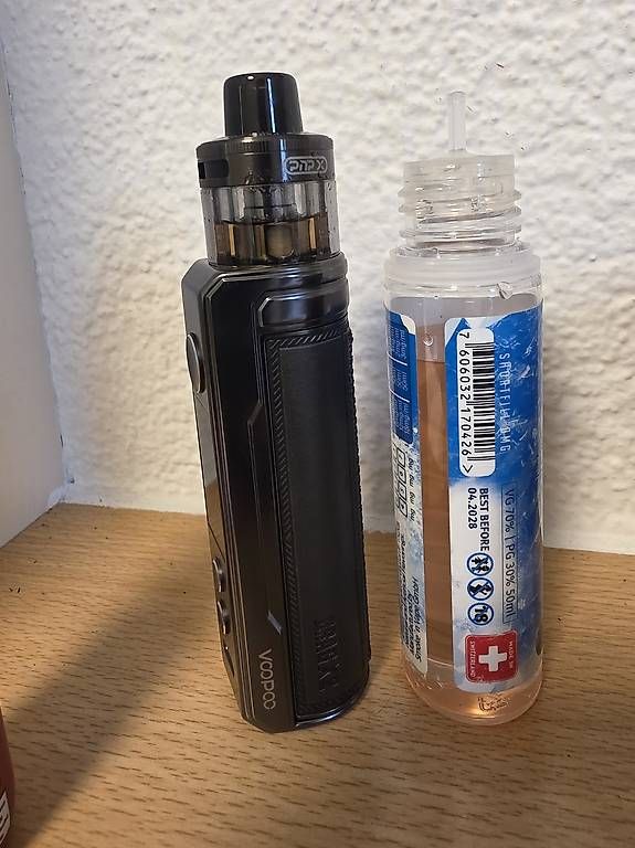Sonstige Tabakwaren: Vape inkl liquid  – Gebraucht aus Zürich von vel_smg9