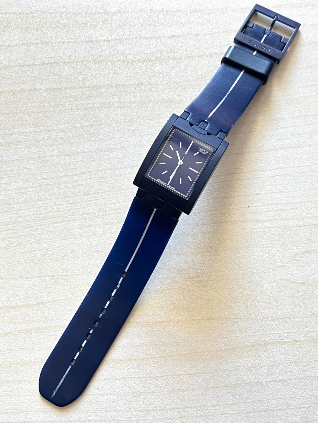 Swatch Orologi: Swatch  Unisex Uhr, Dunkelblau – Usato da Grenchen venduto da chththl 1