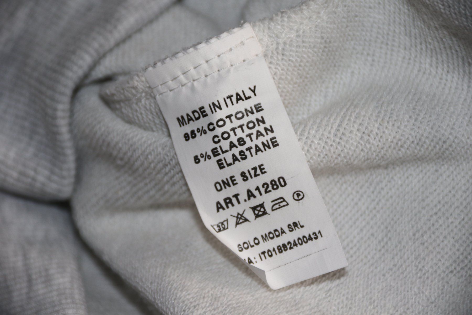Pullover & Sweatshirts: Neues tolles Sweatshirt aus Cotton eher Gr.M – Neu (gemäss Beschreibung) aus Oberwil-Lieli von Svetlana28 7