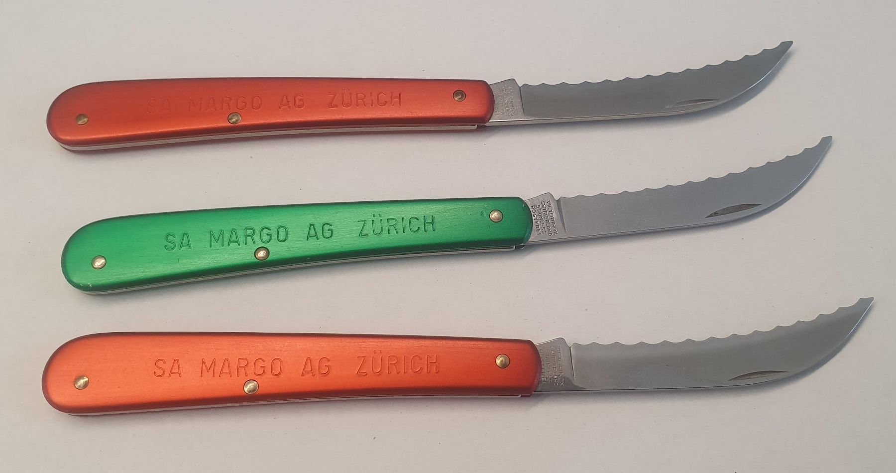 Victorinox Taschenmesser: 3 Victorinox Bäcker Werbemesser – Gebraucht aus Härkingen von MarianneSi