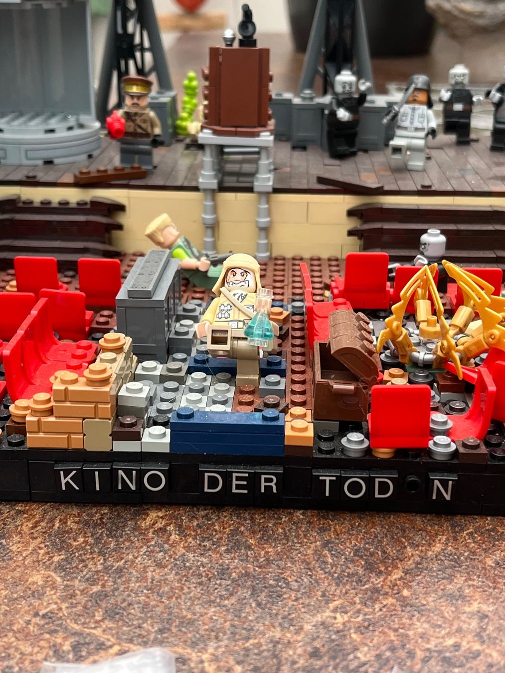 Lego Kit di costruzioni: LEGO MOC: CoD Kino der Toden – Usato da Kappel SO venduto da Julianjupe 5