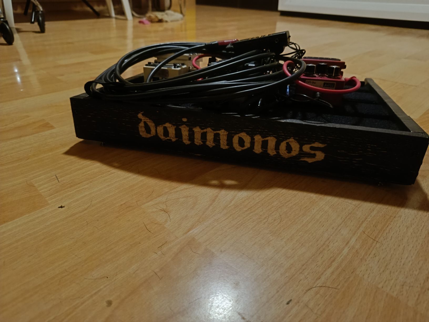 Strumenti musicali: Pedalboard mit Koffer – Usato da Biberist venduto da Belzebu 1