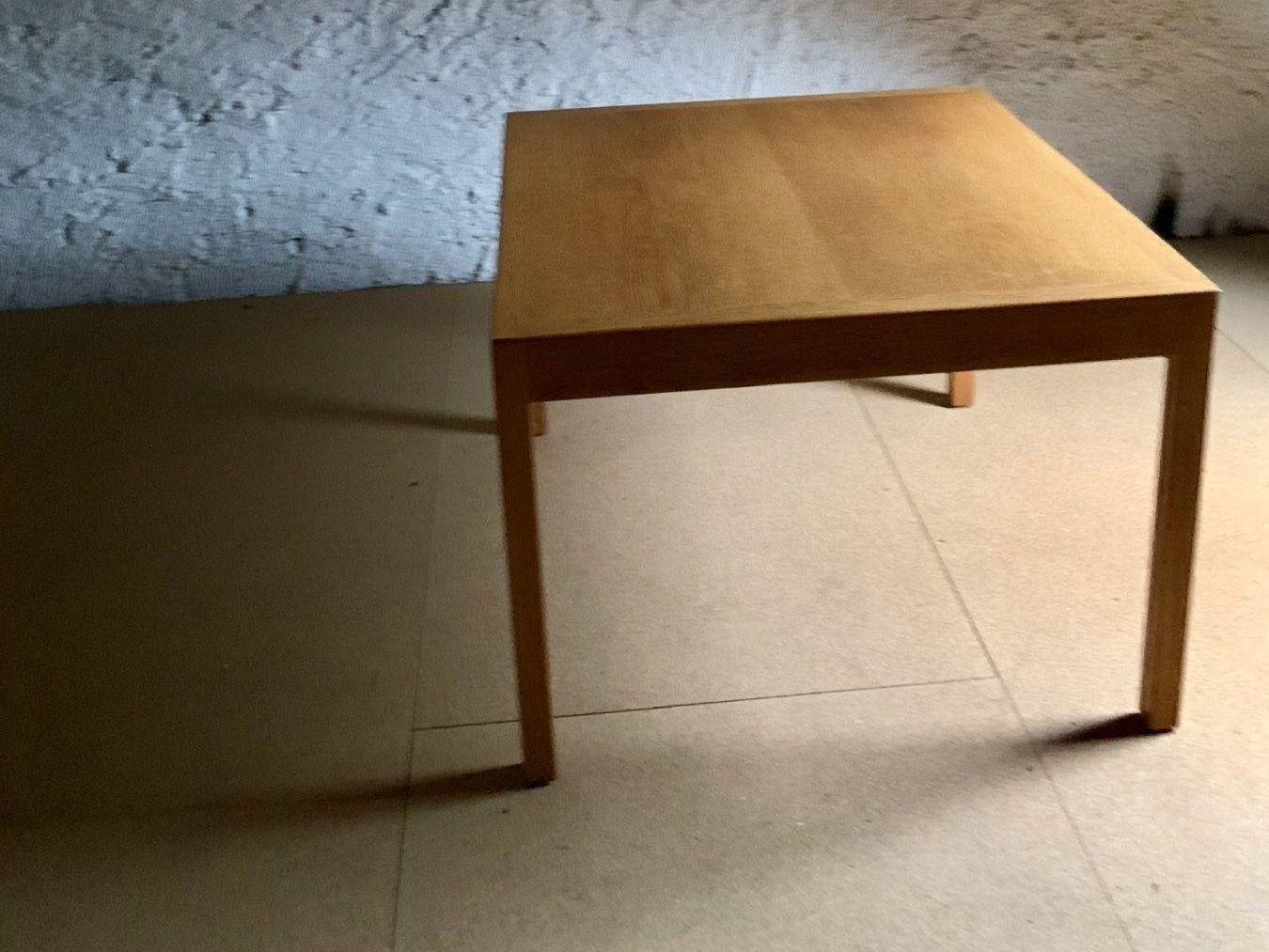 Tische: Hans Wegner Couchtisch Beistelltisch – Gebraucht aus Zürich von enk01 2