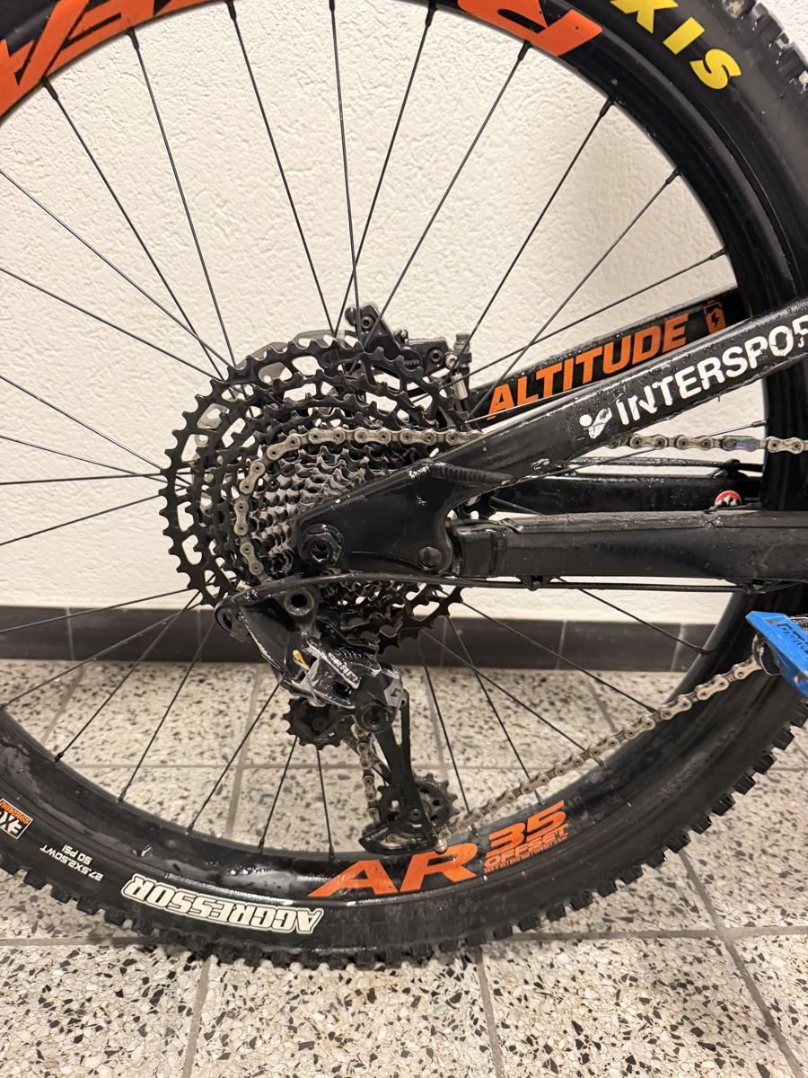 Rocky Mountain Bicycles Velos: Rocky Mountain E MTB Fully – Gebraucht aus Stansstad von 91PD 4