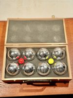 Bocce Set with Case 8 Balls 2 Target Balls