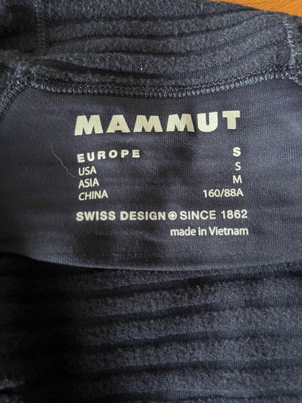 Mammut Giacche: Mammut Hoody – Nuovo (secondo la descrizione) da Walenstadt venduto da michi123G 3
