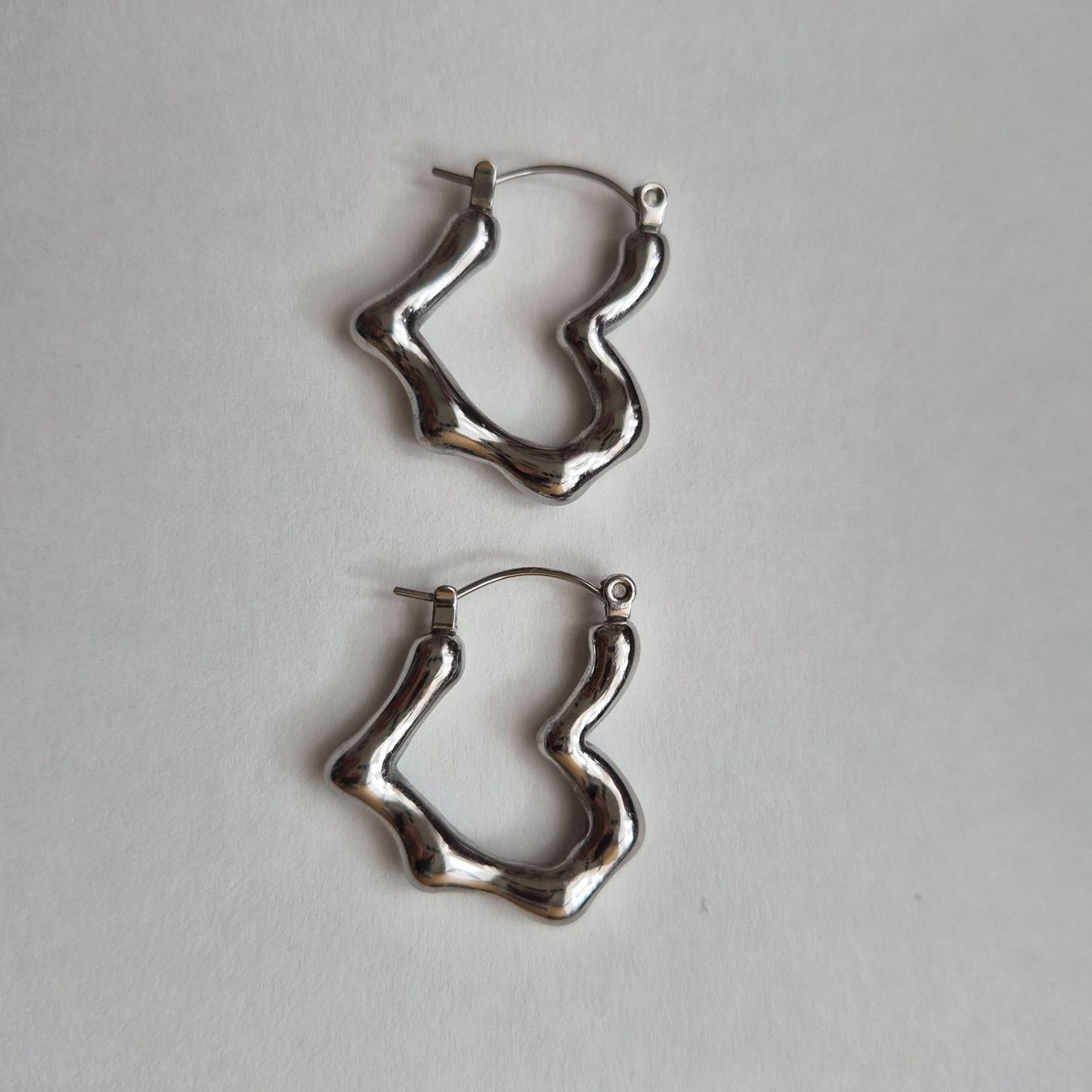 Orecchini pendenti & Orecchini a lobo: Boucles d'oreille argentées en acier inoxydable – Usato da Villars-sur-Glâne venduto da dia_2q2l 4