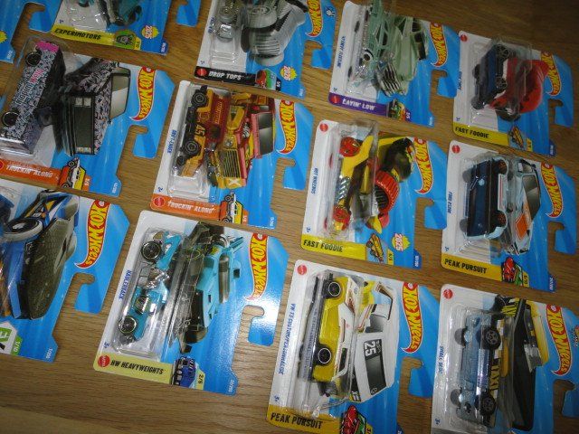 Hot Wheels Giocattoli: HOT WHEELS  14 X – Nuovo e nell'imballaggio originale da Teufen AR venduto da Donschabl 4