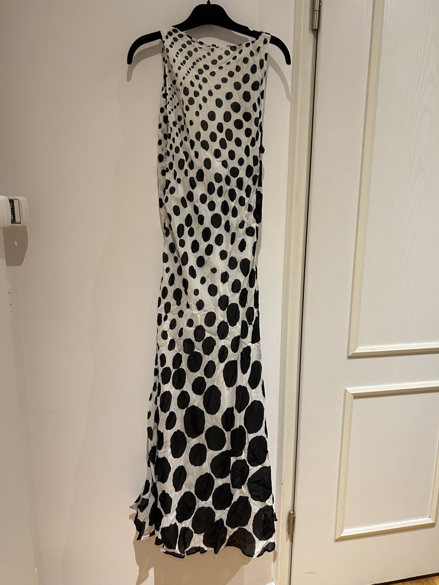 Zara Robes: Robe longue à pois taille M neuve – Neuf (Voir description) à Les Acacias par Jeanne_lng