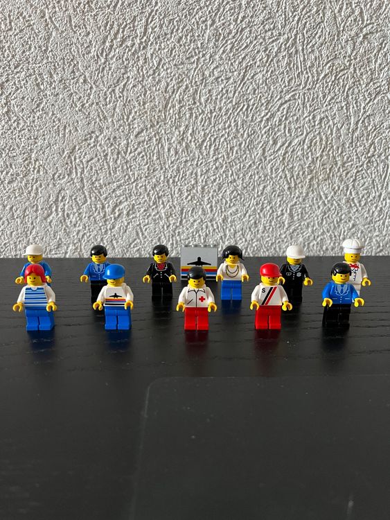 Lot De 11 Figurines Baby-Foot Rouge/Noir Pour Barres 16 Mm - Avec Vis Et Écrous