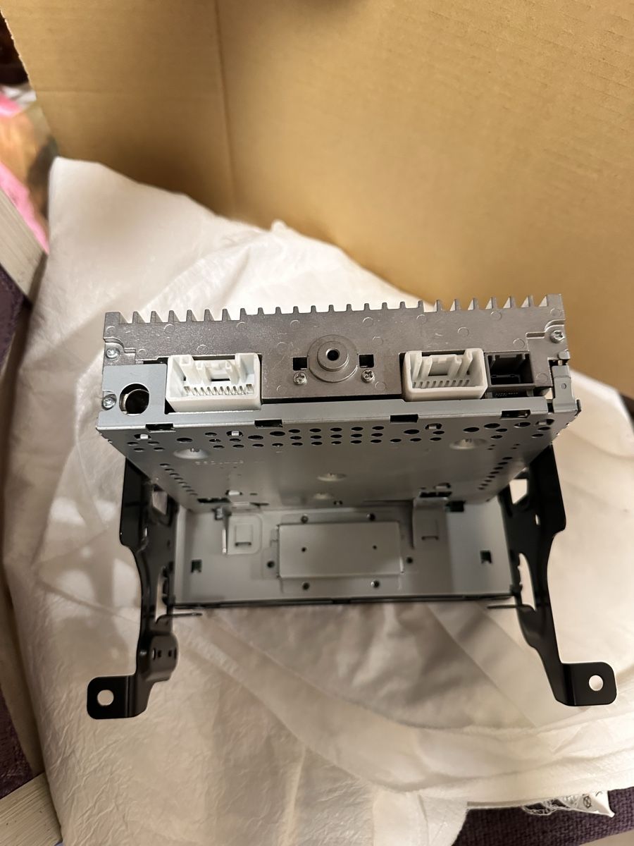 Mitsubishi Radio: OEM Radio | Mitsubishi Lancer EVO X – Usato da Killwangen venduto da and_97zt 2