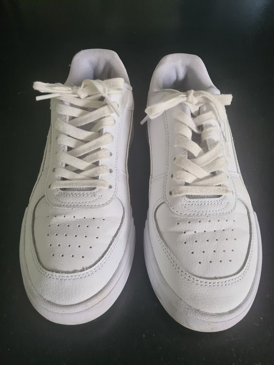 Puma Chaussures femmes: Weisse Puma Damen-Sneaker, Top Zustand, Grösse 40 – D'occasion à St. Gallen par charly92 1