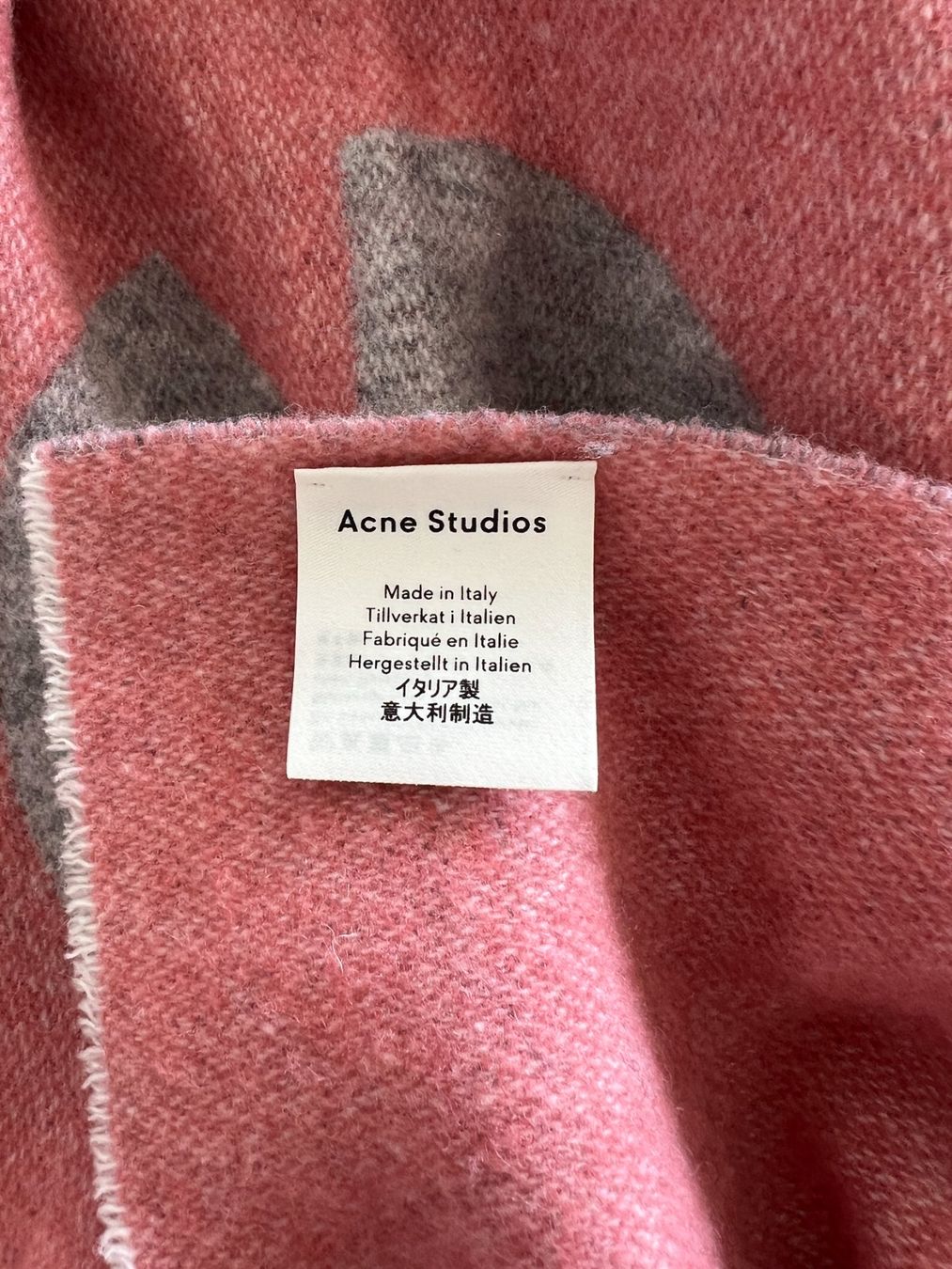 Acne Studios Foulards & écharpes: Acne Studios Schal – D'occasion à Muri b. Bern par SigridW 2