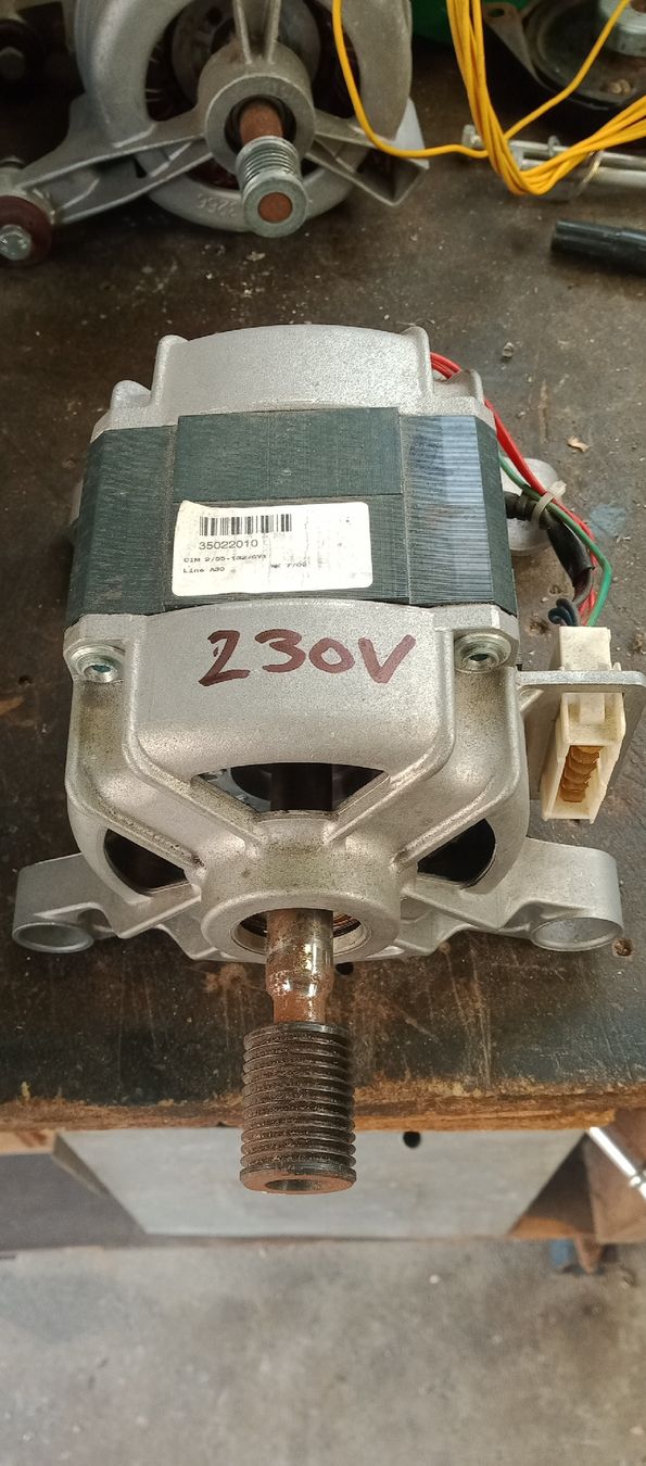 Motoren: Motor gebraucht aus WM oder Tumber – Gebraucht aus Bürglen TG von Heck66 1
