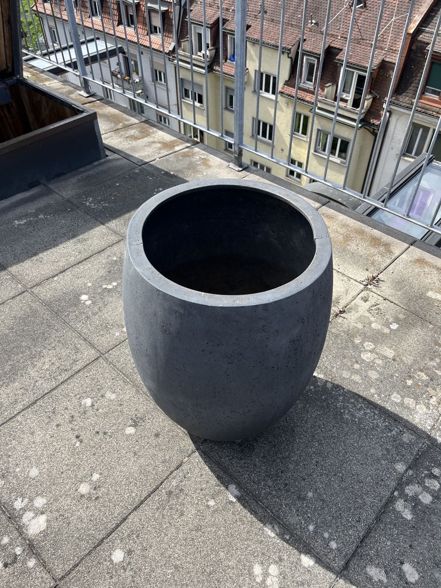 Vasi per fiori: Blumentopf für Terasse – Usato da Zürich venduto da Pestopasta 1