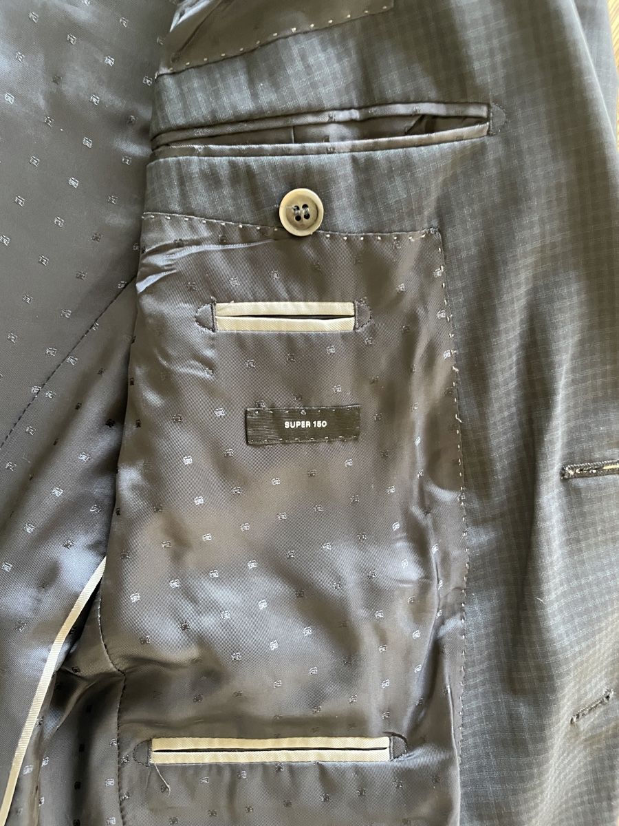Hugo Boss Giacche: Hugo Boss Sakko – Usato da Einsiedeln venduto da loubi02 2