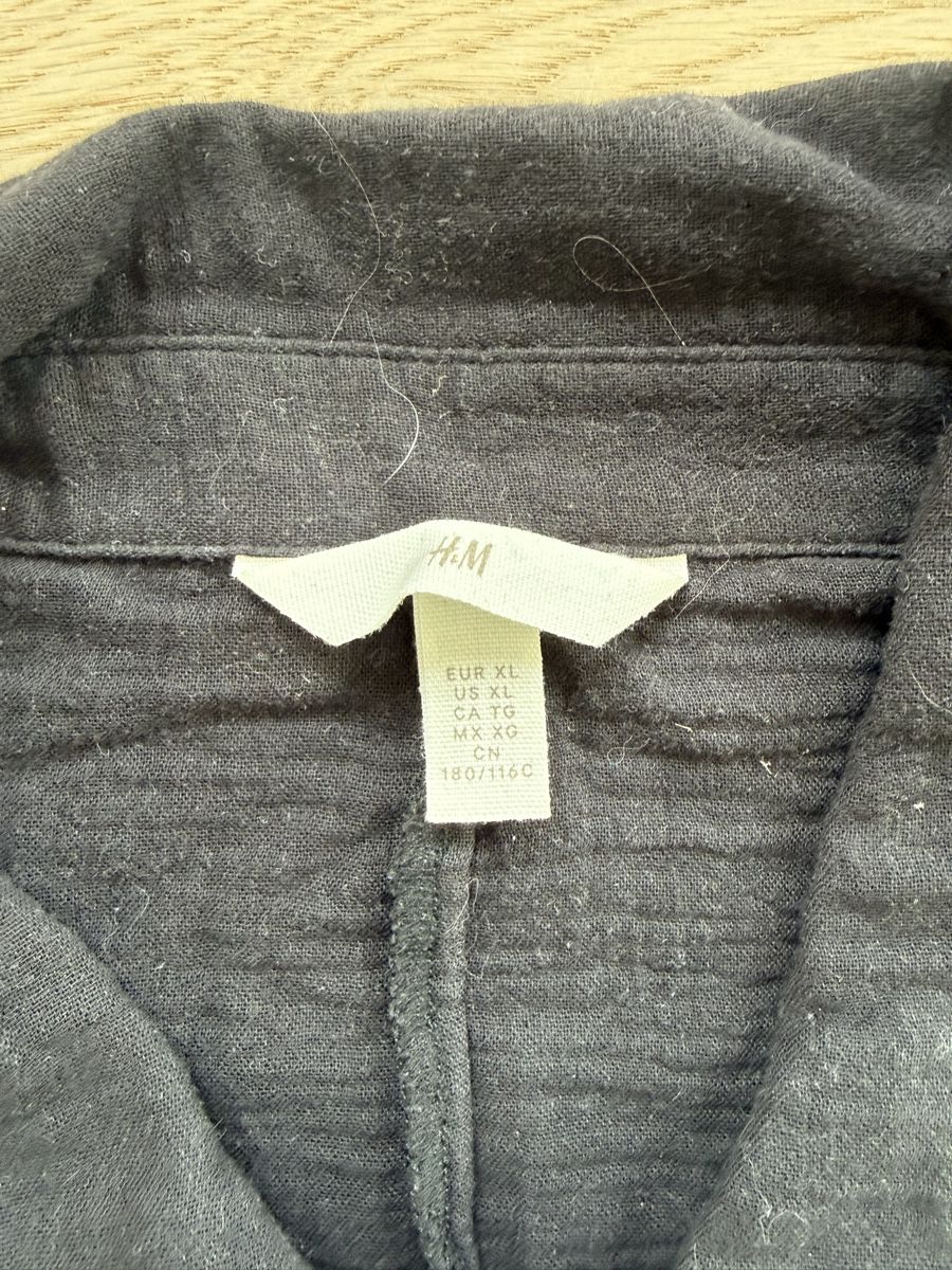 H&M Vestiti: Robe chemise noire en coton XL – Usato da Zürich venduto da Irassa 4