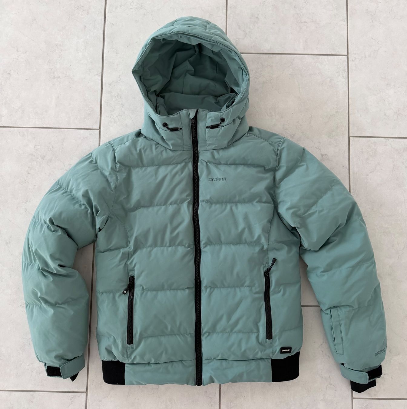 Protest Vestes & Manteaux: Protest Winterjacke – D'occasion à Studen BE par Ironbonehead