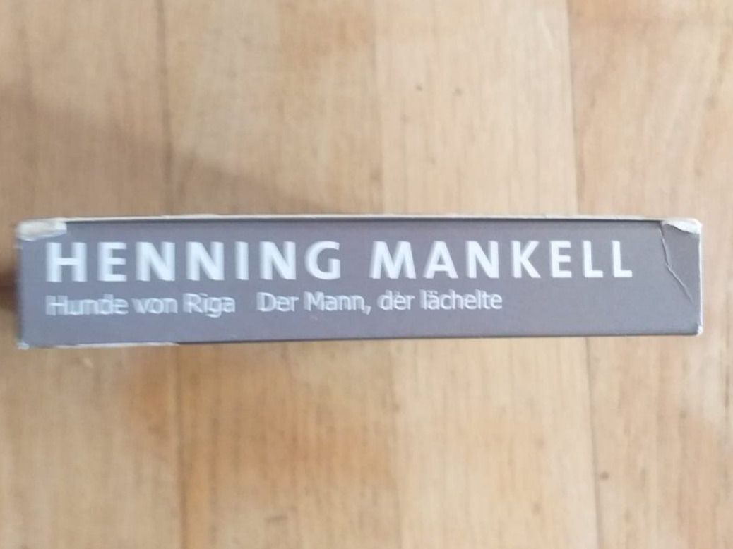Audiolibri: Henning Mankell: Hunde von Riga & Der Mann der lächelte 2-CD – Usato da St. Gallen venduto da elkapone 1
