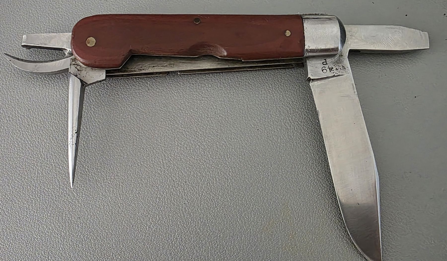 Victorinox Coltelli tascabile: Victorinox- 1949 -  Super erhaltung – Usato da Niederuzwil venduto da 262305 5