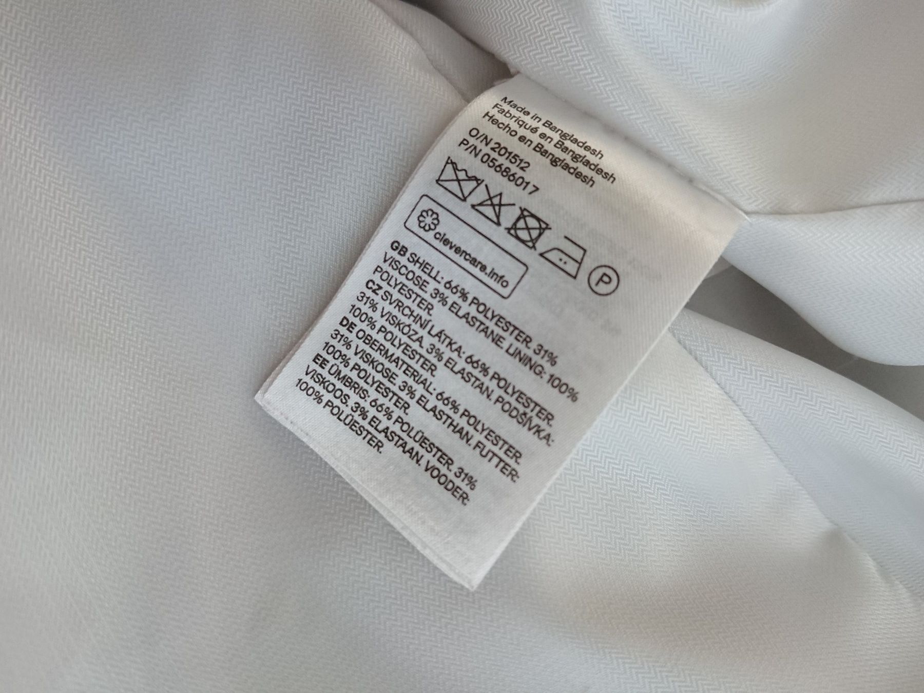 H&M Giacche: Damen Blazer H&M Gr. 34 Hellgrau – Usato da Hallau venduto da CHACLA 2