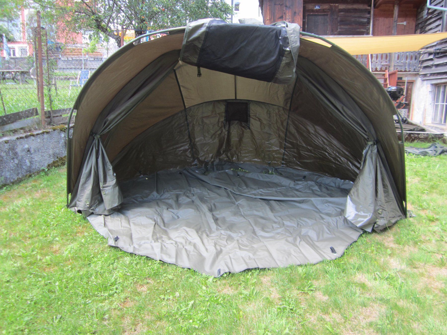 Tentes: Tente de camping de pêche Léon – Neuf (Voir description) à Tramelan par Tors
