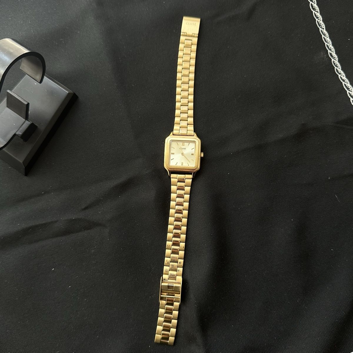 Cluse Orologi: Cluse Goldene Quartz Damenuhr – Usato da Givisiez venduto da dor_xb9k 3
