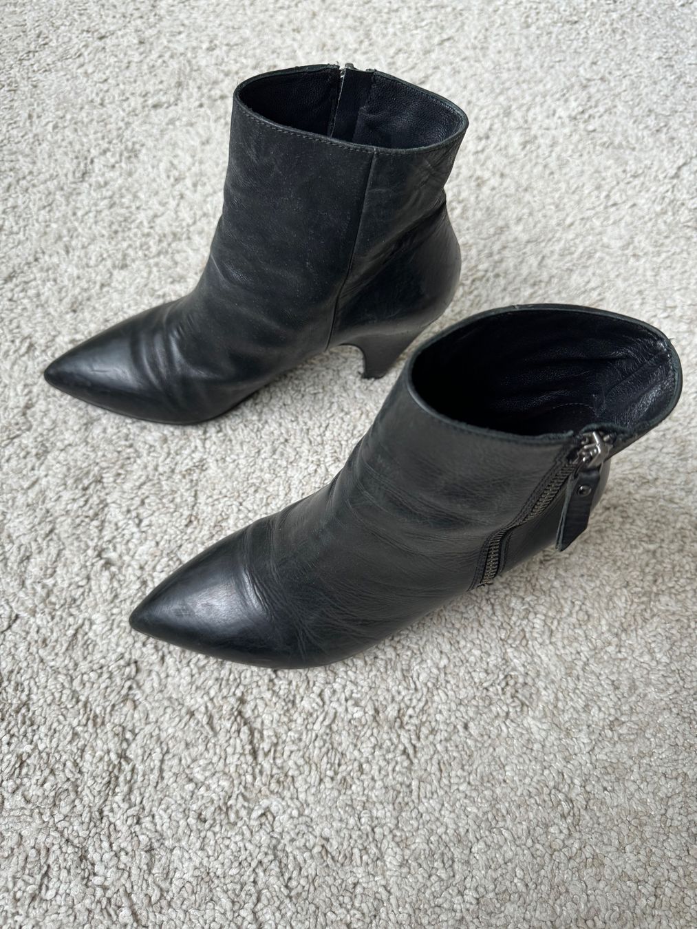 Scarpe da donna: Stiefeletten mit Absatz in schwarz – Usato da Binningen venduto da lea_5mf8 2