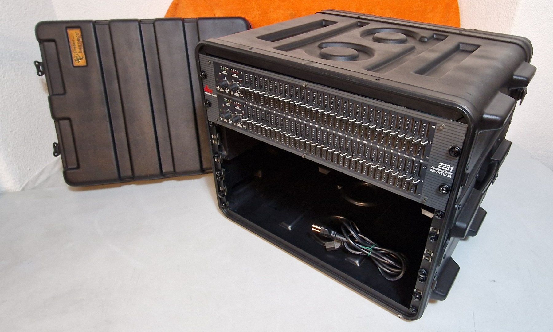 Dbx Equalizzatori: dbx 2231 2-Channel 31-Band Graphic Equalizer/Limiter w/ Type – Usato da Alosen venduto da A1pro 2