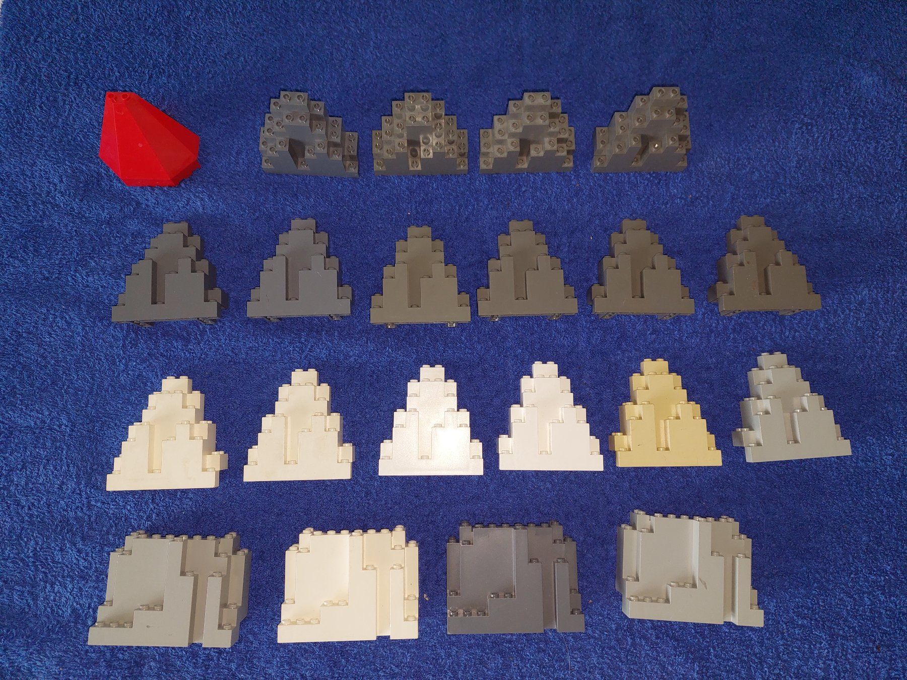 Lego Kit di costruzioni: Lego hohe Burgteile – Usato da Altenrhein venduto da schalumpfi 1