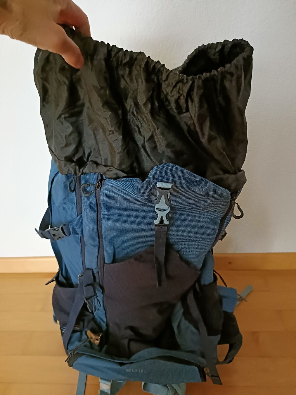 Zaini: Ganz neu Trekking Rucksack 50l + 10 l – Nuovo e nell'imballaggio originale da Gossau SG venduto da scania1509 5
